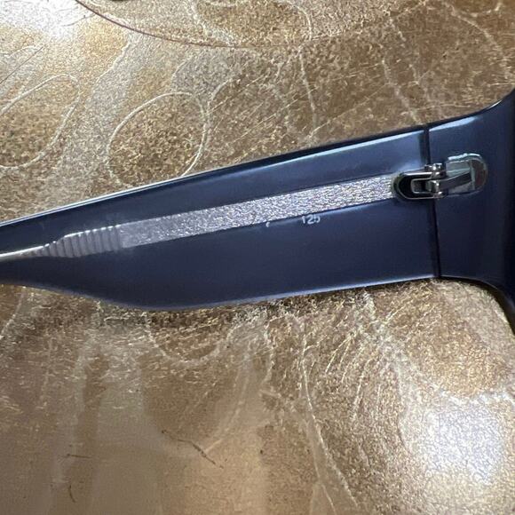 Coach S2002 Black Logo Sunglasses Gradient Lenses *no case* - Picture 6 of 14